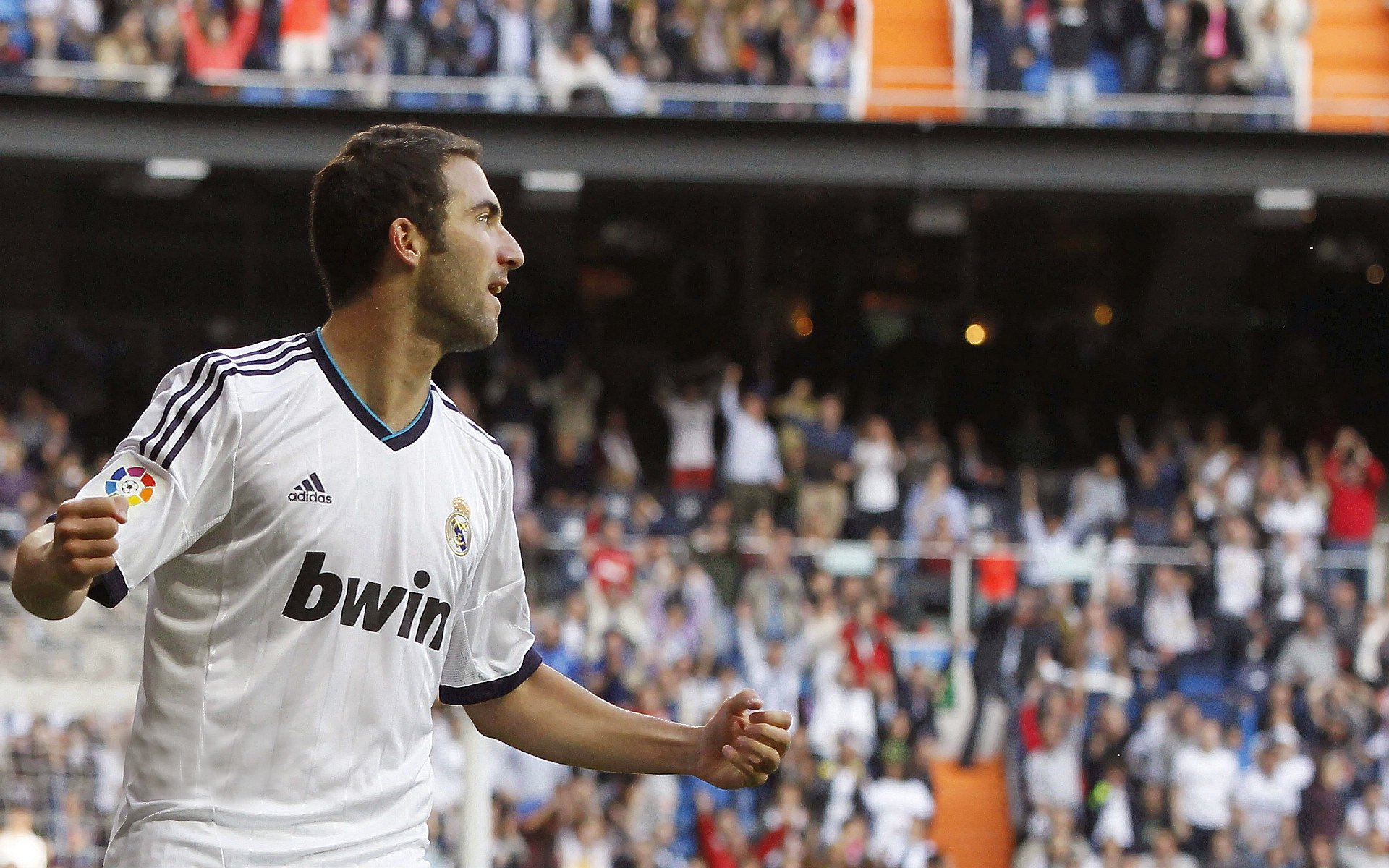 马竞主场惨败，积分榜榜首位置或将失守，马竞战况